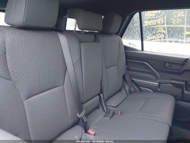 44373361 :رقم المزاد ، JTEVA5BR4S5036318 vin ، 2025 Toyota 4runner Sr5 مزاد بيع