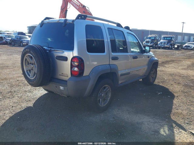 2005 Jeep Liberty Renegade მანქანა იყიდება აუქციონზე, vin: 1J4GL38K55W526524, აუქციონის ნომერი: 44373366
