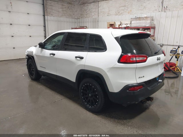 2016 JEEP CHEROKEE 1C4PJMAB4GW317614 Photo 2