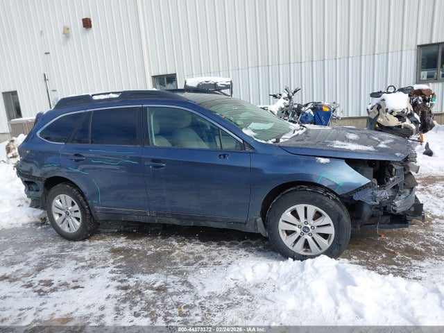 2017 Subaru Outback 2.5i Premium მანქანა იყიდება აუქციონზე, vin: 4S4BSAFC0H3252489, აუქციონის ნომერი: 44373372