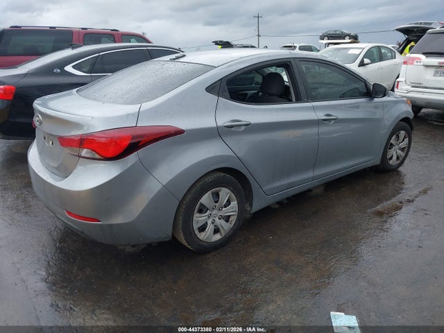 Hyundai ELANTRA SE 2016 5NPDH4AEXGH741510 Image 4