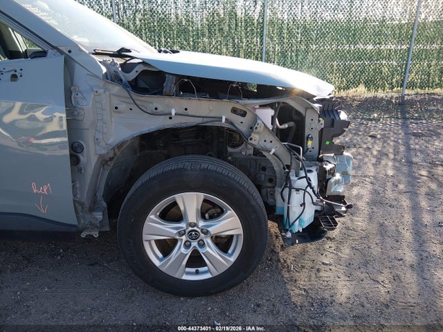 Toyota Rav4 Xle 2020 2T3P1RFV7LC130829 Image 14
