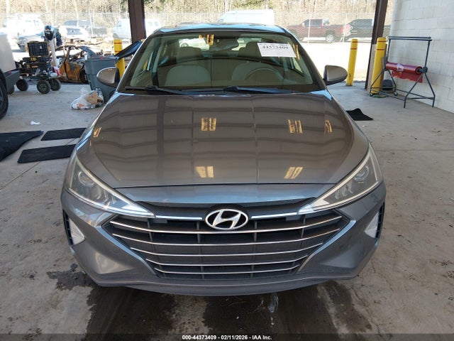 KMHD84LF2KU823909 Hyundai Elantra Value Edition