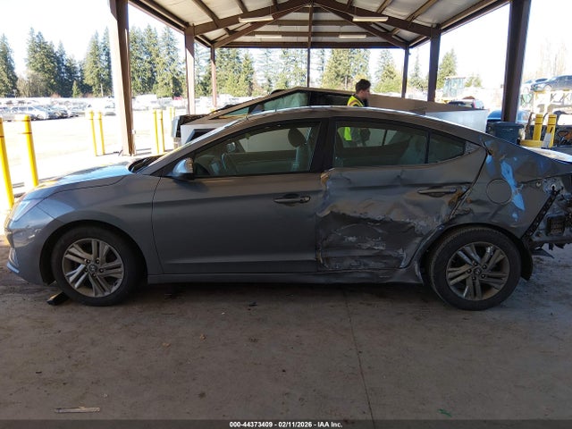 KMHD84LF2KU823909 Hyundai Elantra Value Edition