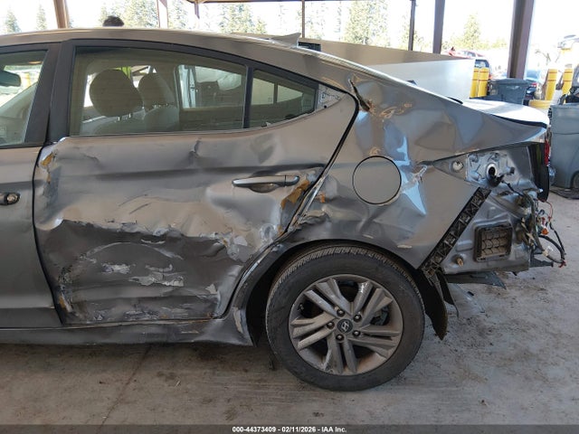 KMHD84LF2KU823909 Hyundai Elantra Value Edition