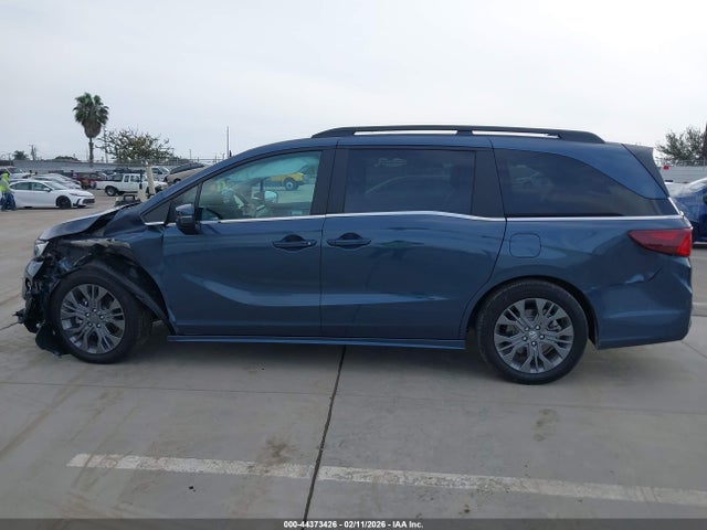 Honda Odyssey Touring 2025 5FNRL6H87SB068487 Image 15