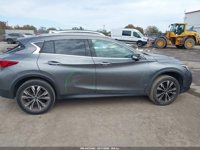 44373443 :رقم المزاد ، SJKCH5CR6JA061004 vin ، 2018 Infiniti Qx30 Luxury مزاد بيع