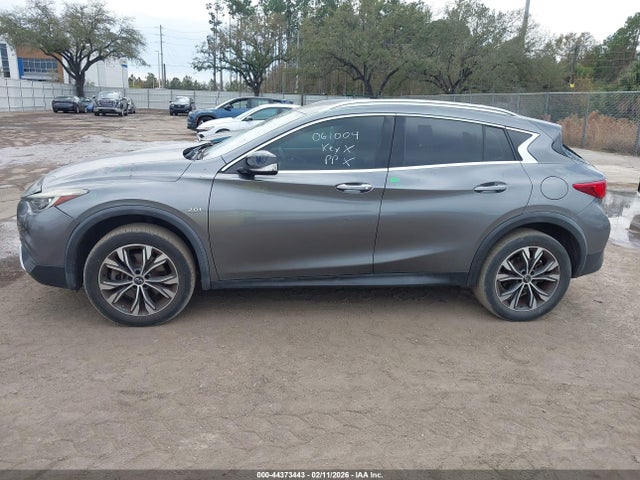 44373443 :رقم المزاد ، SJKCH5CR6JA061004 vin ، 2018 Infiniti Qx30 Luxury مزاد بيع