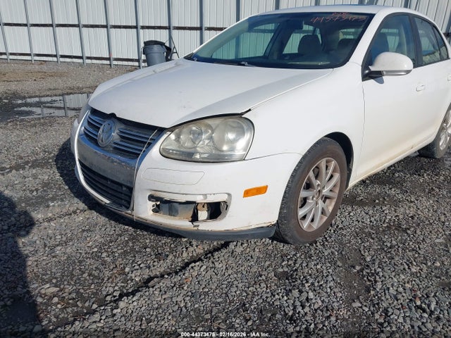 2010 VOLKSWAGEN JETTA 3VWRX7AJ2AM160900 Photo 5