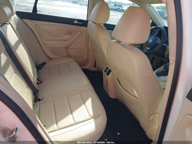 2010 VOLKSWAGEN JETTA 3VWRX7AJ2AM160900 Photo 7