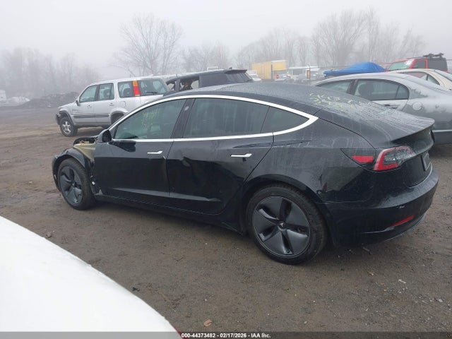 2019 Tesla Model 3 Long Range/performance მანქანა იყიდება აუქციონზე, vin: 5YJ3E1EB3KF208585, აუქციონის ნომერი: 44373482