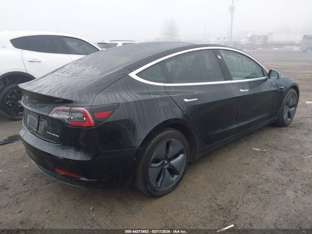 2019 Tesla Model 3 Long Range/performance მანქანა იყიდება აუქციონზე, vin: 5YJ3E1EB3KF208585, აუქციონის ნომერი: 44373482