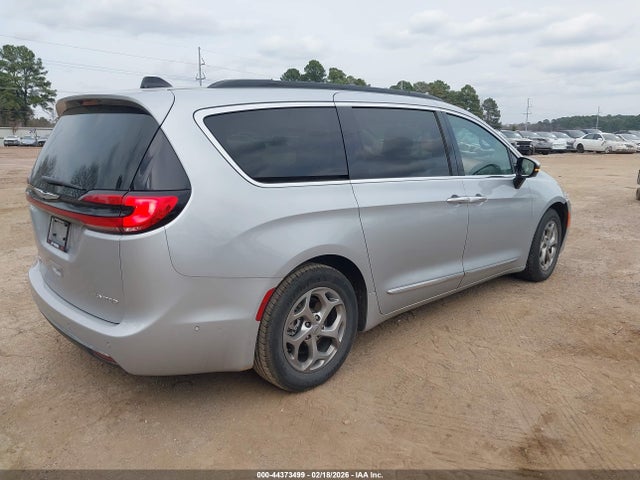 Chrysler Pacifica Limited 2023 2C4RC1GG6PR547409 Image 4