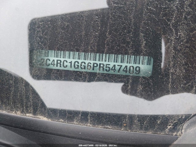 Chrysler Pacifica Limited 2023 2C4RC1GG6PR547409 Image 9