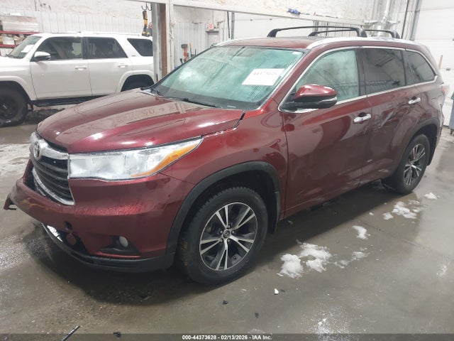 Toyota Highlander Xle V6 2016 5TDJKRFHXGS337718 Image 2