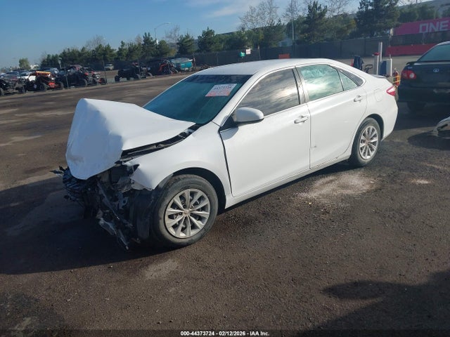 Toyota CAMRY LE 2017 4T1BF1FK4HU421533 Image 2