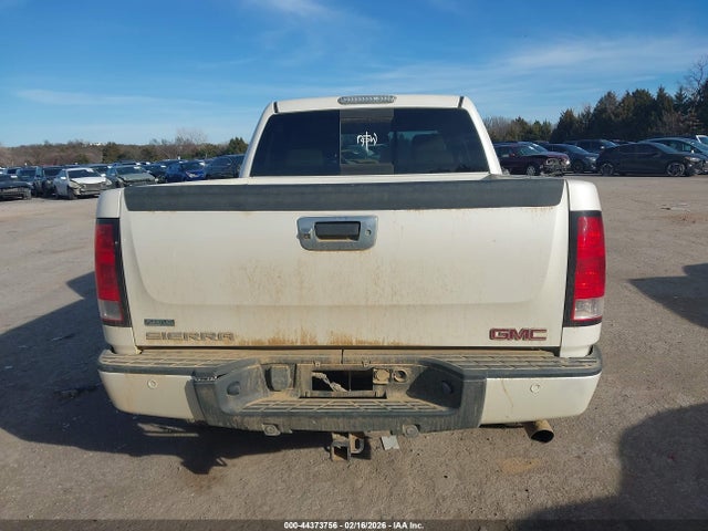 44373756 :رقم المزاد ، 3GTP2XE26BG375501 vin ، 2011 Gmc Sierra 1500 Denali مزاد بيع