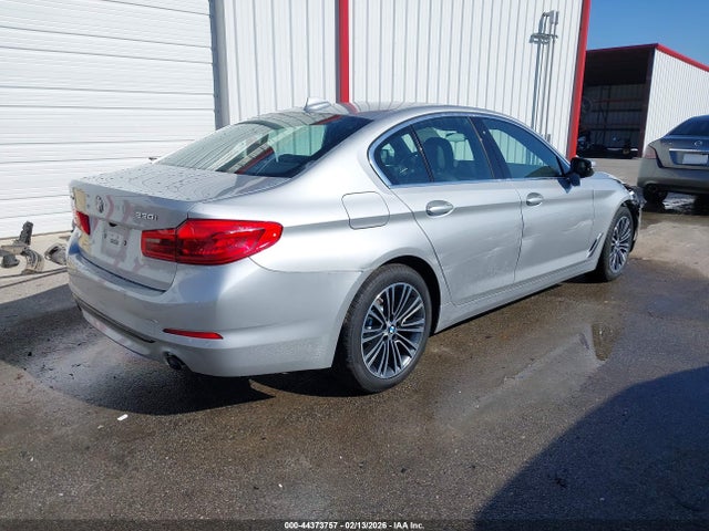 2019 BMW 530I WBAJA7C58KG912108 Photo 3