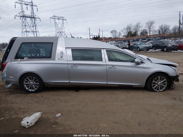 2014 Cadillac Xts B9q Coachbuilder Funeral Coach მანქანა იყიდება აუქციონზე, vin: 2GEXG7U31E9500485, აუქციონის ნომერი: 44373760
