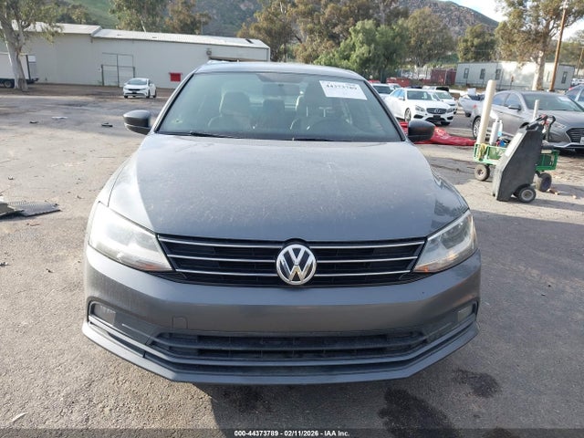 3VWB17AJ8GM383521 Volkswagen Jetta 1.8t Sport