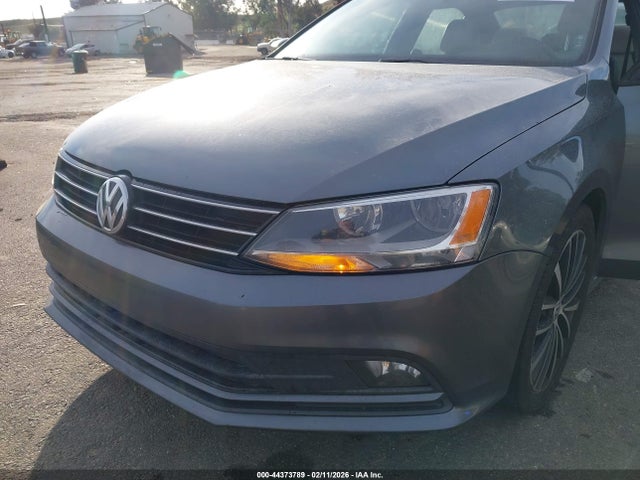3VWB17AJ8GM383521 Volkswagen Jetta 1.8t Sport