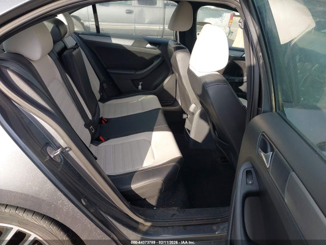 3VWB17AJ8GM383521 Volkswagen Jetta 1.8t Sport