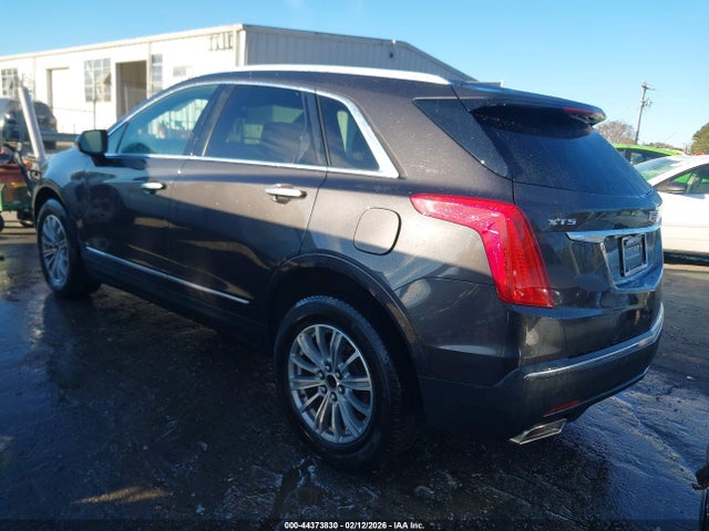 2017 CADILLAC XT5 1GYKNBRS2HZ187849 Photo 2