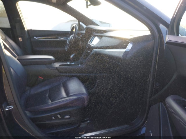 2017 CADILLAC XT5 1GYKNBRS2HZ187849 Photo 4