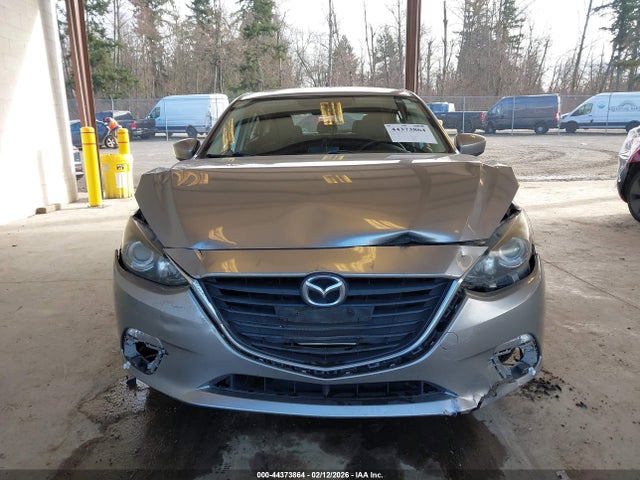 JM1BM1K72F1224323 Mazda Mazda3 I Sport