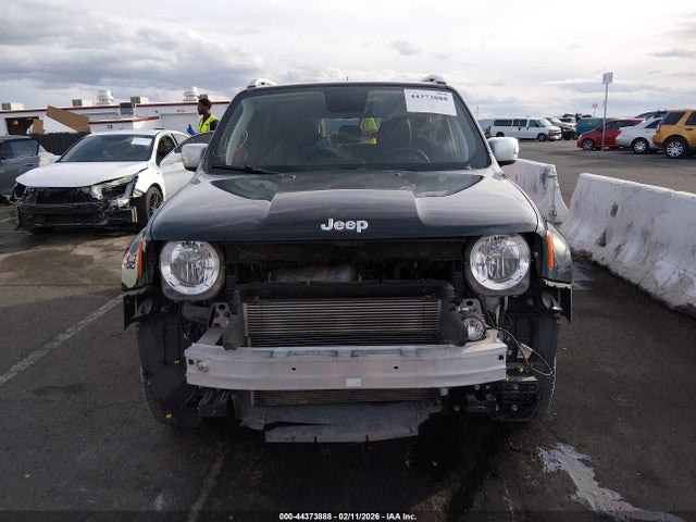 ZACCJBDB4JPH79156 Jeep Renegade Limited 4x4