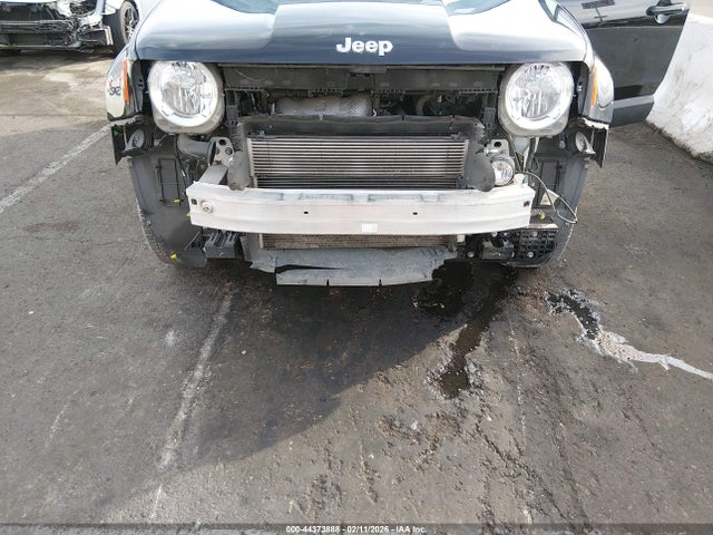 ZACCJBDB4JPH79156 Jeep Renegade Limited 4x4