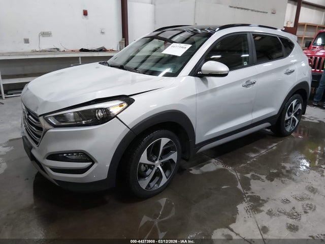 KM8J3CA21JU695365 Hyundai Tucson Limited