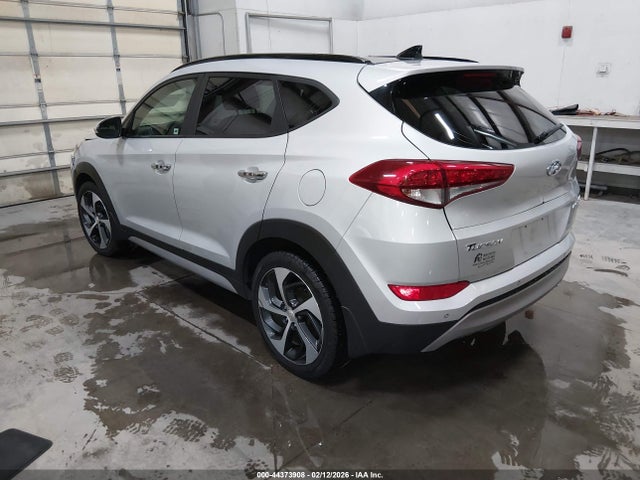 KM8J3CA21JU695365 Hyundai Tucson Limited