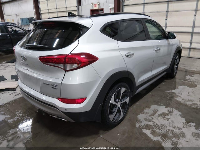 KM8J3CA21JU695365 Hyundai Tucson Limited