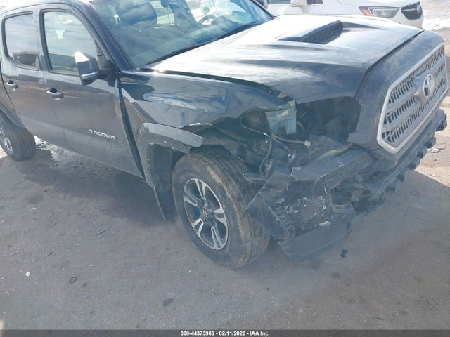 5TFDZ5BN4HX028187 Toyota Tacoma Trd Sport