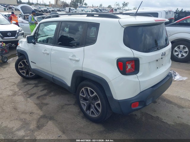 ZACCJABT1FPB44599 Jeep Renegade Latitude