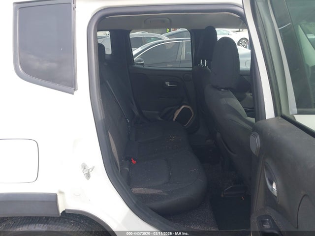 ZACCJABT1FPB44599 Jeep Renegade Latitude