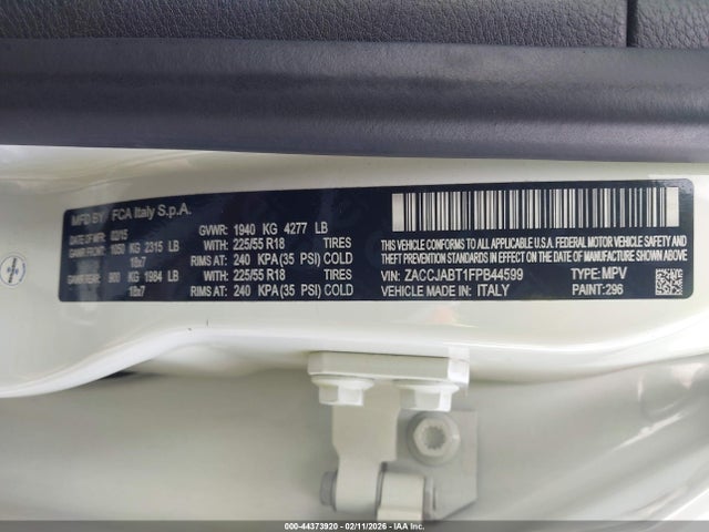 ZACCJABT1FPB44599 Jeep Renegade Latitude