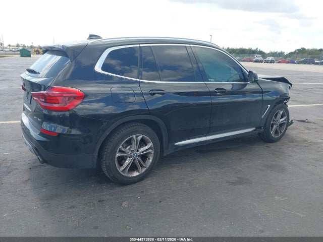 2021 BMW X3 5UXTY3C04M9H99111 Photo 3