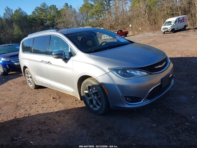 Auction sale of the 2018 Chrysler Pacifica Limited, vin: 2C4RC1GG0JR320854, lot number: 44373929