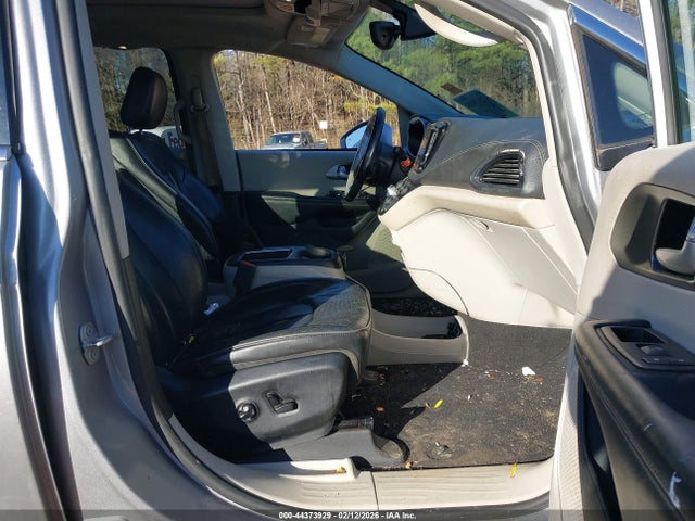 Aukcja sprzedaży 2018 Chrysler Pacifica Limited, vin: 2C4RC1GG0JR320854, numer aukcji: 44373929