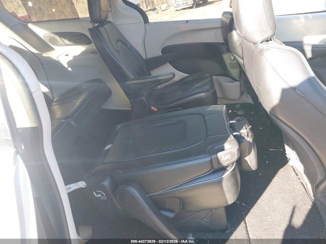 Aukcja sprzedaży 2018 Chrysler Pacifica Limited, vin: 2C4RC1GG0JR320854, numer aukcji: 44373929