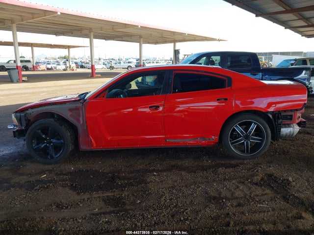 44373935 :رقم المزاد ، 2C3CDXHG1EH145146 vin ، 2014 Dodge Charger Sxt مزاد بيع