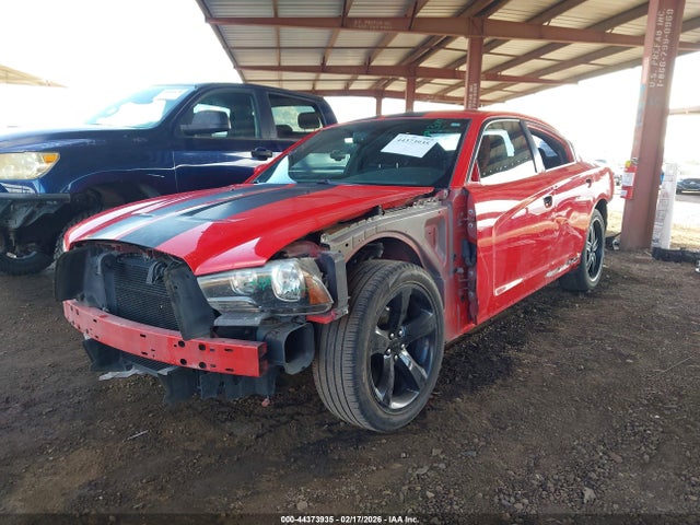 44373935 :رقم المزاد ، 2C3CDXHG1EH145146 vin ، 2014 Dodge Charger Sxt مزاد بيع