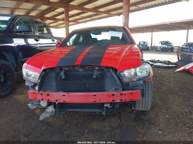 44373935 :رقم المزاد ، 2C3CDXHG1EH145146 vin ، 2014 Dodge Charger Sxt مزاد بيع