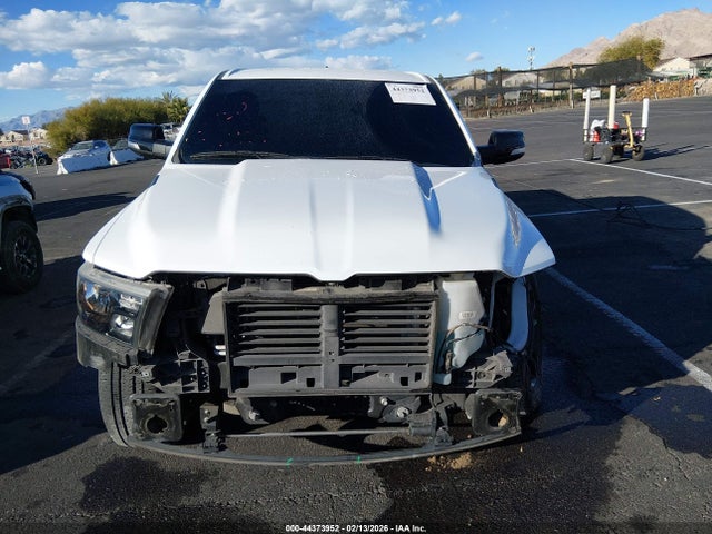 2021 Ram 1500 Big Horn  4x2 5'7 Box მანქანა იყიდება აუქციონზე, vin: 1C6RREFG1MN575240, აუქციონის ნომერი: 44373952