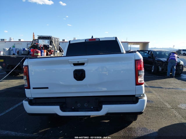 2021 Ram 1500 Big Horn  4x2 5'7 Box მანქანა იყიდება აუქციონზე, vin: 1C6RREFG1MN575240, აუქციონის ნომერი: 44373952