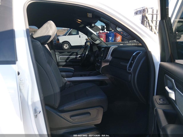 2021 Ram 1500 Big Horn  4x2 5'7 Box მანქანა იყიდება აუქციონზე, vin: 1C6RREFG1MN575240, აუქციონის ნომერი: 44373952