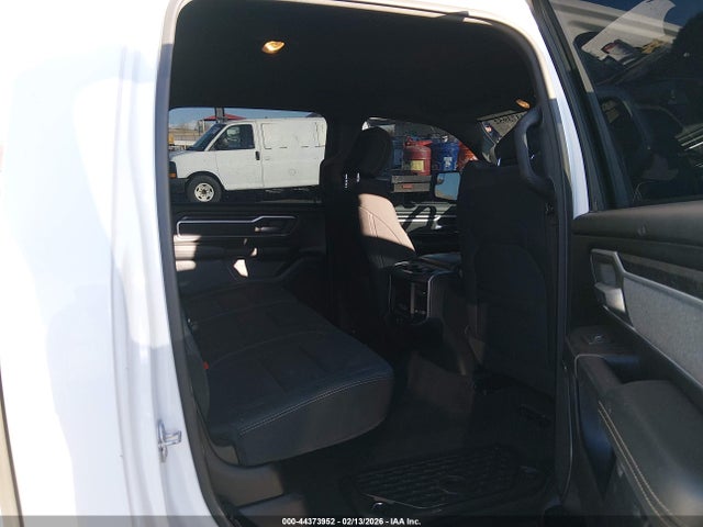 2021 Ram 1500 Big Horn  4x2 5'7 Box მანქანა იყიდება აუქციონზე, vin: 1C6RREFG1MN575240, აუქციონის ნომერი: 44373952