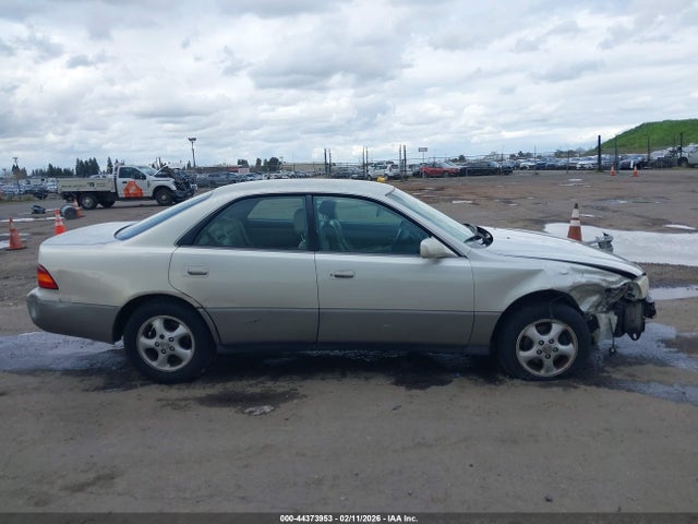 Продаж на аукціоні авто 1998 Lexus Es 300, vin: JT8BF28G4W0138507, номер лоту: 44373953